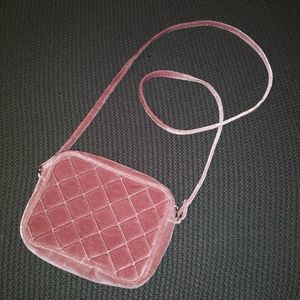 🎉 Mossimo Pink Velvet Crossbody Purse